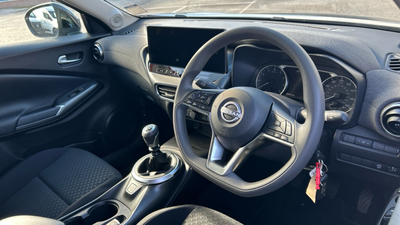 Nissan Juke 1.0 DiG-T Acenta Premium 5dr Petrol Hatchback